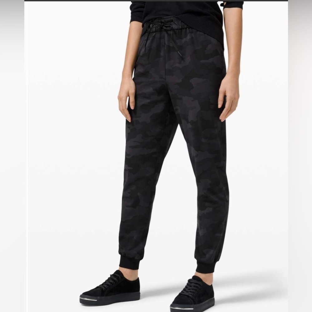 Lululemon Stretch High-Rise Jogger Full Length